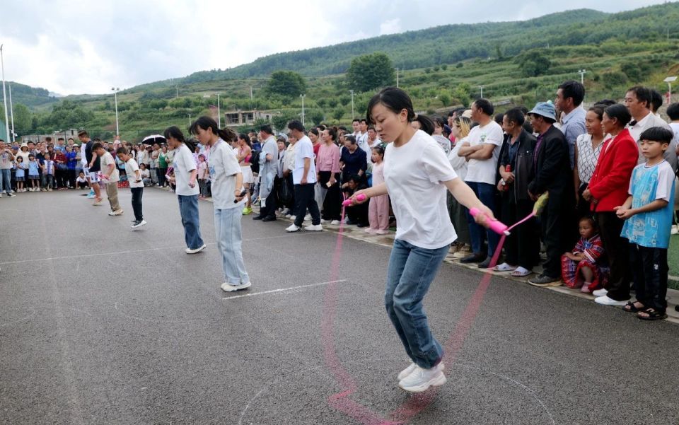 引来围观群, GgTu