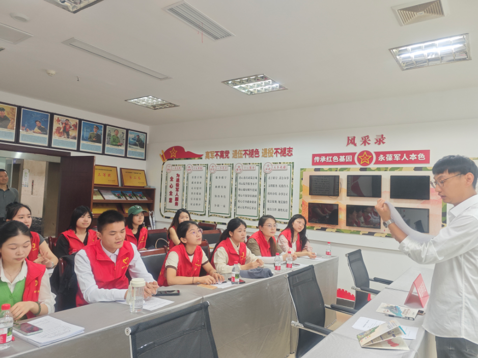 赛空间, 幕式中首次